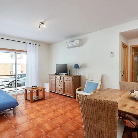 Pool And Beach, קבאנס דה טאבירה